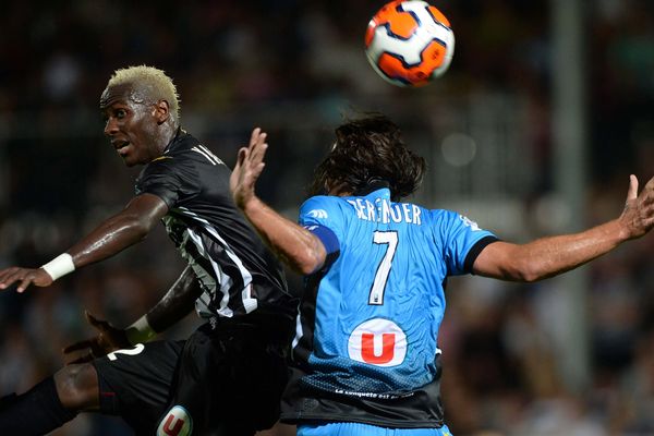 Angers SCO face au Tours FC lors de la 9ème journée de championnat de ligue 2, le 27 septembre 2013