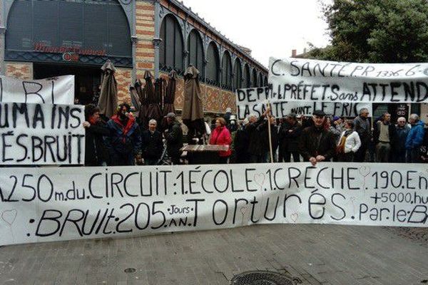 La dernière manifestation du CRAAC 81 et d'"Albi Vert Demain" contre les nuisances sonores du circuit d'Albi le 13 mai 2018