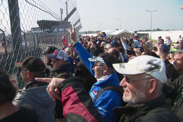 Plus de 100.000 spectateurs autour du circuit ou dans les tribunes, venus d'un peu partout en France, et même de l'étranger.