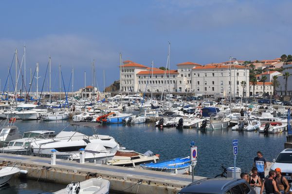 La colère monte au port de Banyuls sur mer. Des travaux de réaménagement vont entraîner l'augmentation du coût des locations de locaux professionnels. Populaire ou haut de gamme. Deux visions de l'évolution de cette station balnéaire s'opposent.