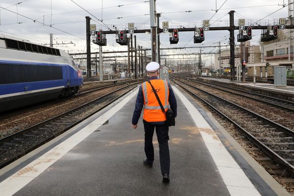 La grève perlée des cheminots se poursuit du lundi 23 au mardi 24 avril