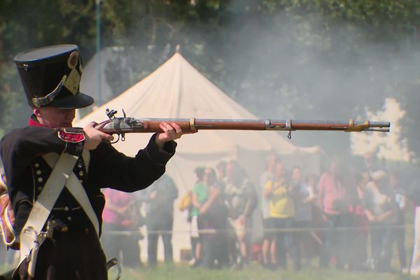 L'association Les baïonnettes de Cottenchy est spécialisée dans la reconstitution historique des batailles du Premier Empire.