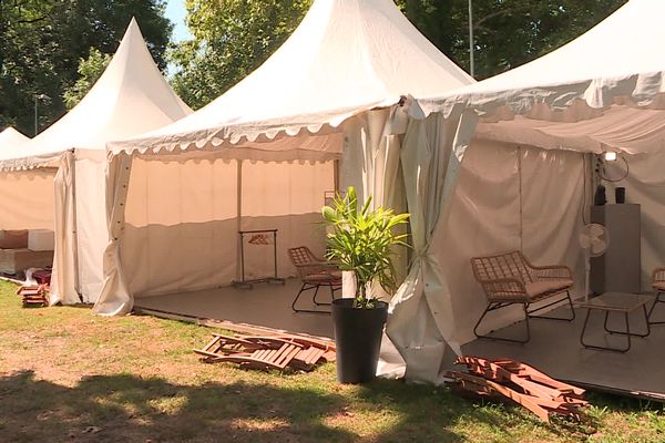 Chaque soir, cent personnes seront accueillies dans les loges du festival.