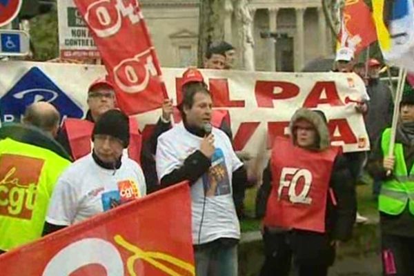 Carcassonne : les "Pilpa" dans la manifestation contre la réforme sur l'emploi - 5 mars 2013.