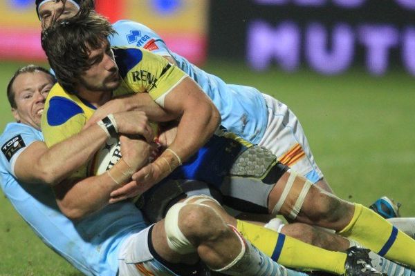 Le troisième ligne clermontois Julien Bardy est forfait pour le match opposant l'ASM au Racing-Métro (25ème journée de Top 14).