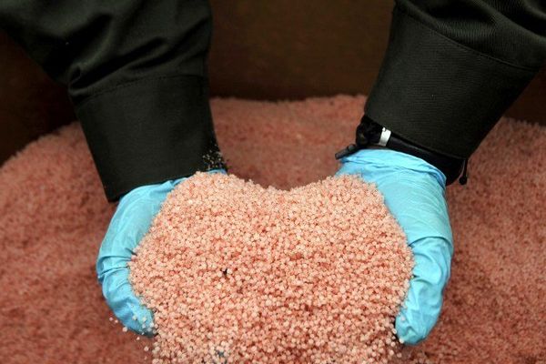 150 kg de nitrate d'ammonium et du TATP, un explosif puissant et instable, ont été retrouvé chez l'inculpé