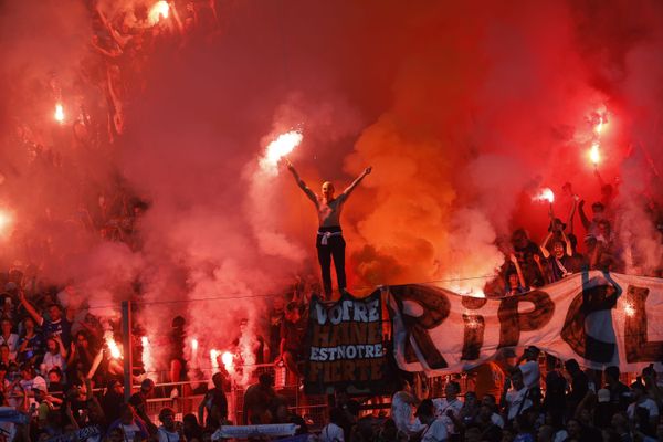 Les supporters de l'OM au stade Vélodrome, lors du match face au Bayer Leverkusen, le mercredi 2 août 2023.