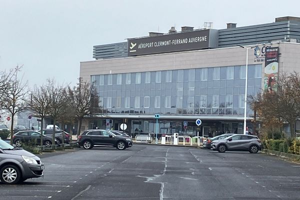 Tous les vols commerciaux au départ ou à l'arrivée de l'aéroport de Clermont-Ferrand sont annulés ce vendredi 29 novembre.