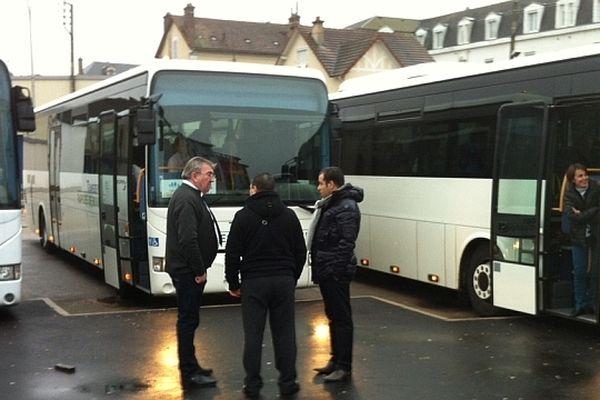 7 autobus ont quitté Auxerre dimanche matin, au lieu des 3 prévus au départ.