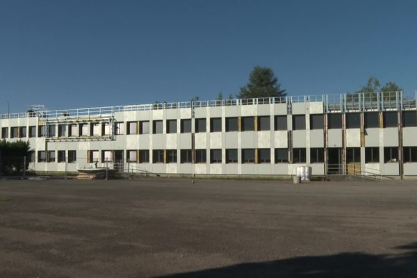 Le lycée professionnel Édouard Vaillant de Saint-Junien (87) bénéficie d'un plan de rénovation de la Région de 5 millions d'euros. mais il faudra plus pour faire baisser la facture énergétique !