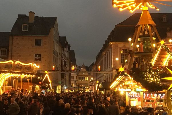 Le marché de Noël de Trèves en Allemagne avec ses 95 chalets