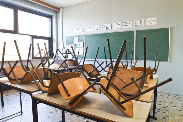 Salle de classe vide, faute d'enseignant