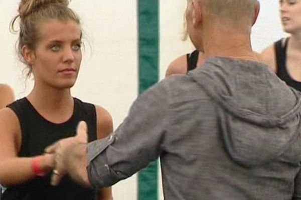 Camille Mercier, stagiaire avec Alain Lopez, professeur de danse, au festival DARC 2015 de Châteauroux dans l'Indre