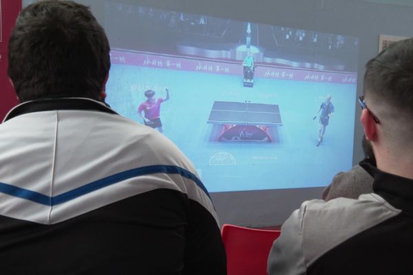 Une trentaine de personnes était réunie pour suivre la finale de l'équipe de France face à la Chine.