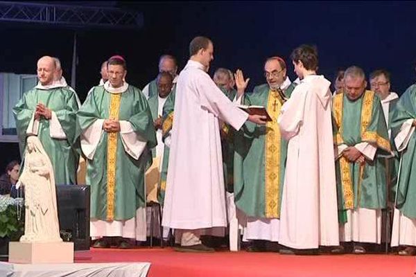 Messe inaugurale en présence du cardinal de Lyon, Philippe Barbarin