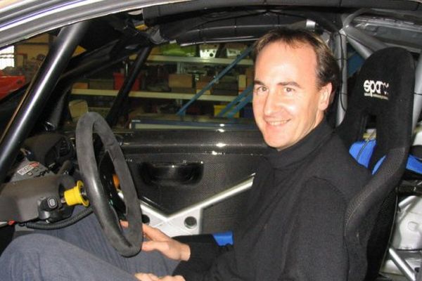 Le pilote de rallye Patrick Henry