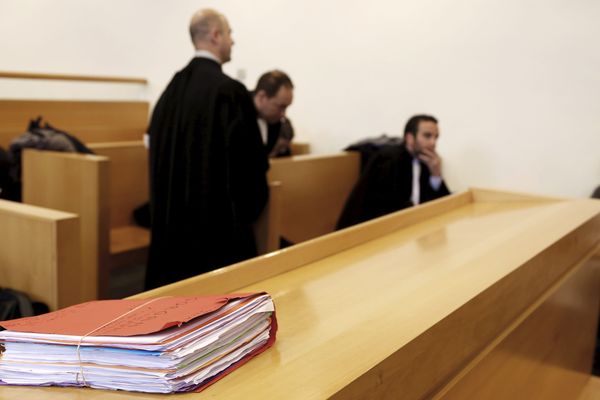 Dix personnes sont jugées le 7 et le 8 avril devant le tribunal correctionnel de Marseille pour leur participation présumée à un trafic de bébés roms mis à jour à l'été 2013