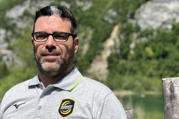 Erick Mathé est le coach du Club de Handball de Chambéry. 