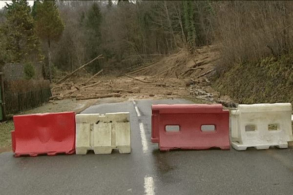 L'éboulement de février 2016 sur la RD 437 à Soulce Cernay