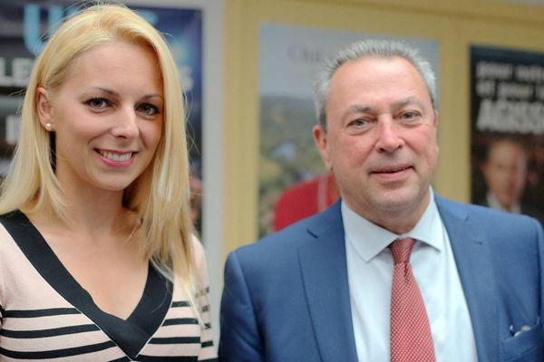 Edwige Diaz et Jacques Colombier à l'occasion du passage de relais à Bordeaux le 13 Octobre 2016