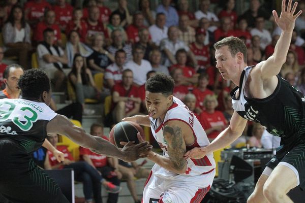 A.J. Slaughter lors cours du match de play off SIG / ASVEL