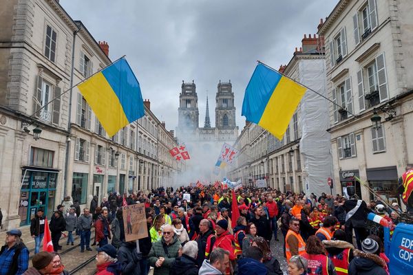 A Orléans, le cortège a rassemblé 3 600 manifestants le 6 avril, selon les chiffres transmis par la préfecture.