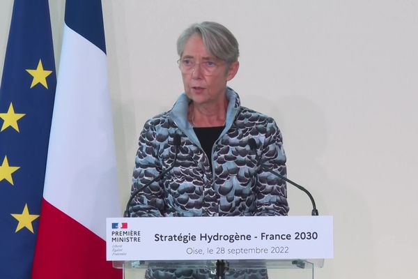 Discours d'Elisabeth Borne lors de sa visite sur le site de Plastic Omnium à Venette dans l'Oise