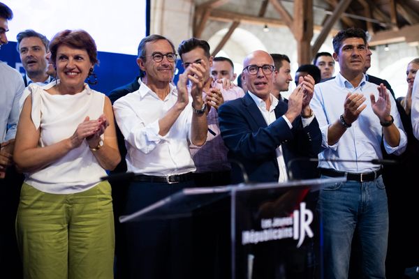 Le député lotois Aurélien Pradié (à droite sur la photo) aux côtés d'Eric Ciotti et Bruno Retailleau, ses adversaires à la présidence du parti LR