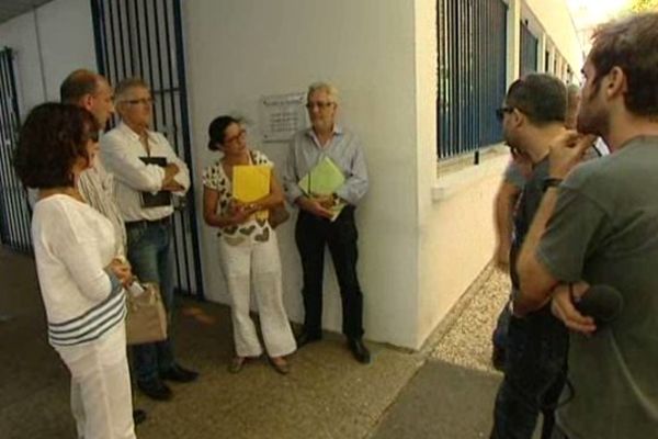 Les parents, hier, devant le Rectorat de Bordeaux. 