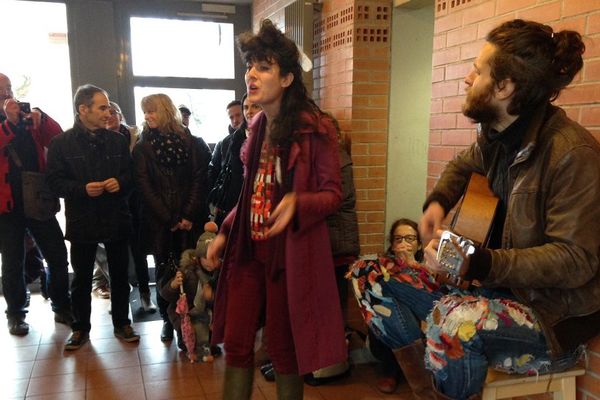 Concert dans une cage d'escalier dimanche à Colmar