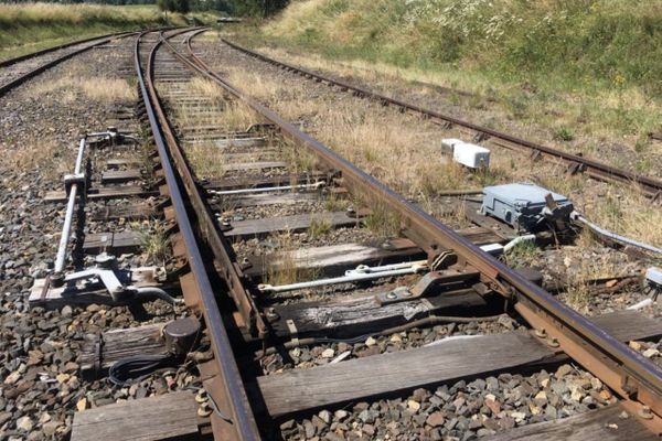 Menacée de fermeture, la ligne ferroviaire entre Volvic et Le Mont-Dore dans le Puy-de-Dôme sera finalement exploitée jusqu'à la fin de l'année 2021.