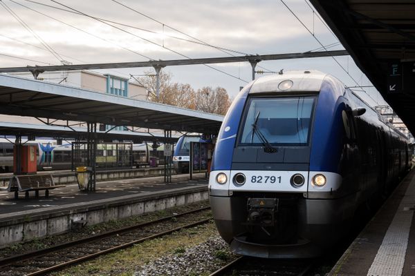 Plusieurs trains normands ont été retardés suite aux conséquences de la tempête Ciaran sur le réseau ferré.