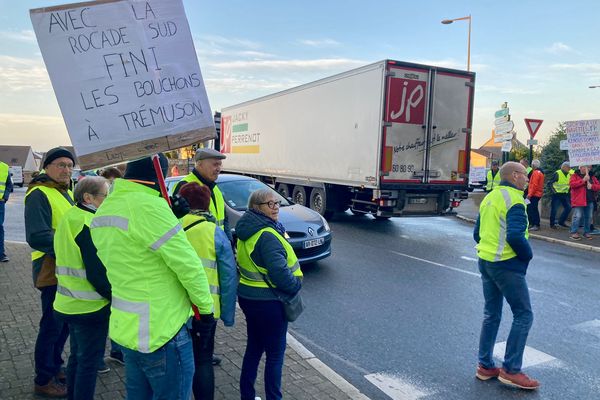 Une cinquantaine de manifestants ce 12 septembre à Saint-Brieuc