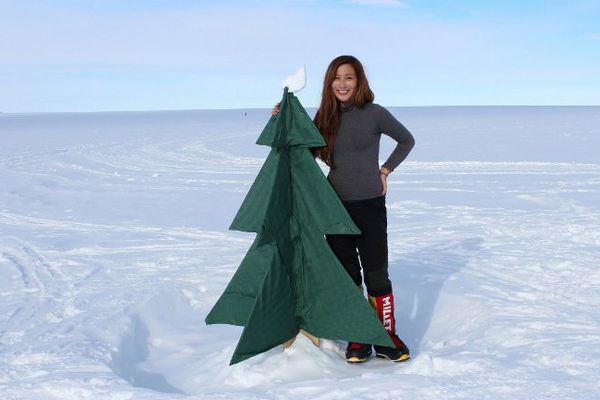 Marin Minamiya s'est prise en photo le 20 décembre 2015, au pôle sud.