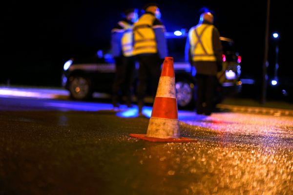 Photo d'illustration-L'accident s'est produit sur une petite route départementale, avant le lever du jour