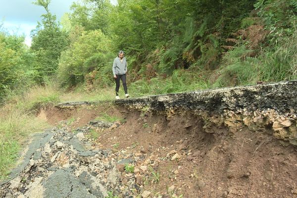 Une douzaine de glissements de terrain ont été rescencés sur la commune de Lanteuil, en Corrèze.