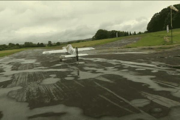 Après trois ans de travaux, l'escadrille des Cèdres dispose à nouveau d'une piste d'envol