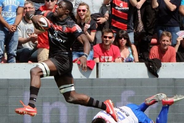 Yannick Nyanga, en course pour l'essai