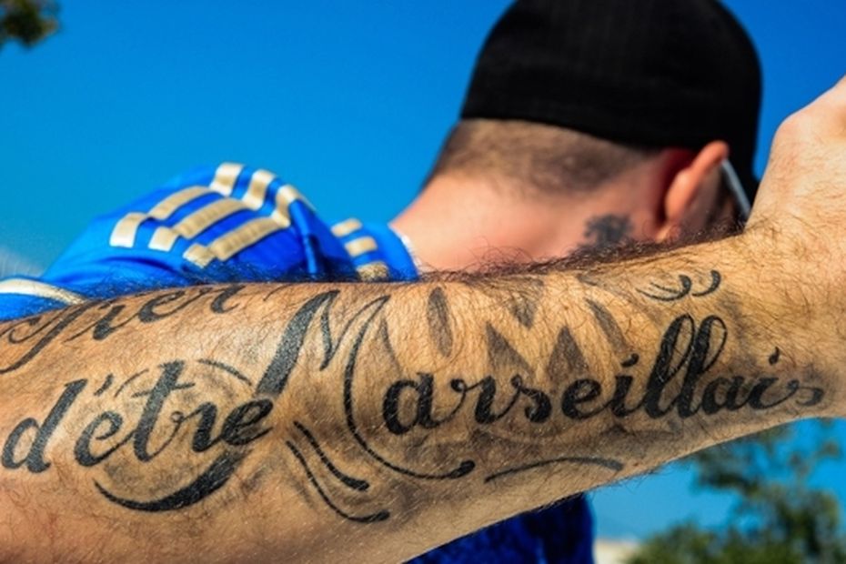 Seize Tatoues Vont Arriver Sur Les Murs De La Ville Avec Marseille Dans La Peau