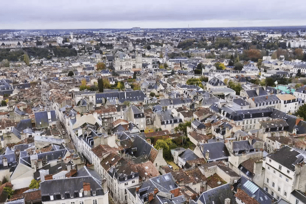 Ville de Poitiers, vue au drone