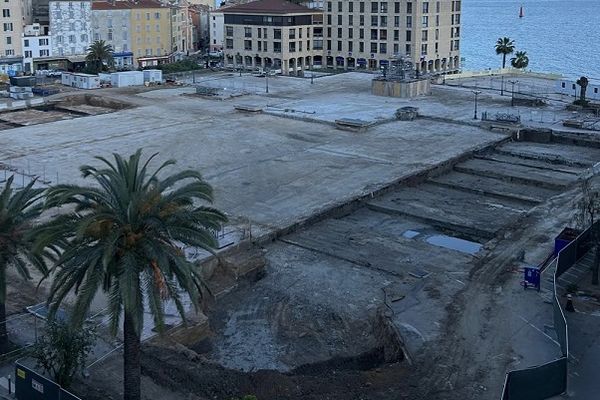 Les travaux de la place du Diamant entrent dans une nouvelle phase, ce qui va modifier le plan de circulation du centre-ville d'Ajaccio.