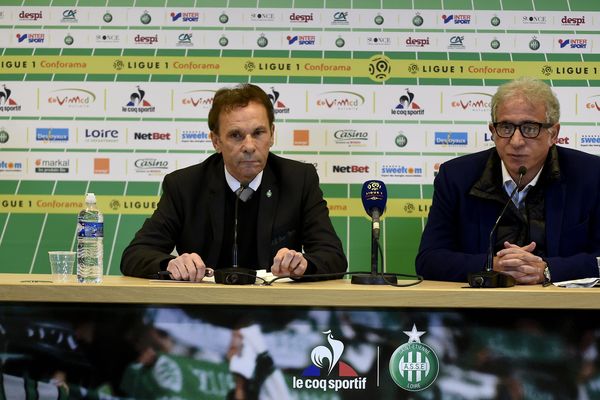 Bernard Caiazzo  et Roland Romeyer lors d'une conférence de presse commune en décembre 2017 à Geoffroy-Guichard  