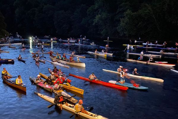 Le départ de la Dordogne Classique 2020 au petit matin