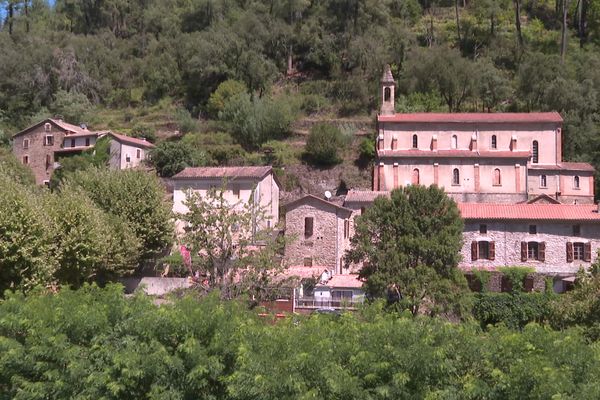 Le village du Chambon (Gard)