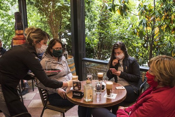 Un restaurant en Macédoine en temps de coronavirus. Bientôt dans les Hauts-de-France ?