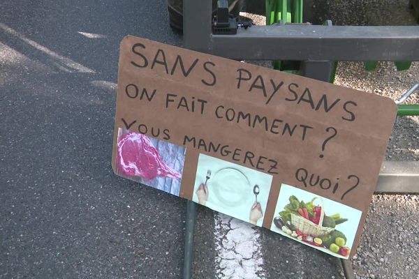 Après une première mobilisation lundi 31 octobre, les agriculteurs du Tarn-et-Garonne ont manifesté ce mercredi 2 novembre pour réclamer des mesures face à l’inflation.