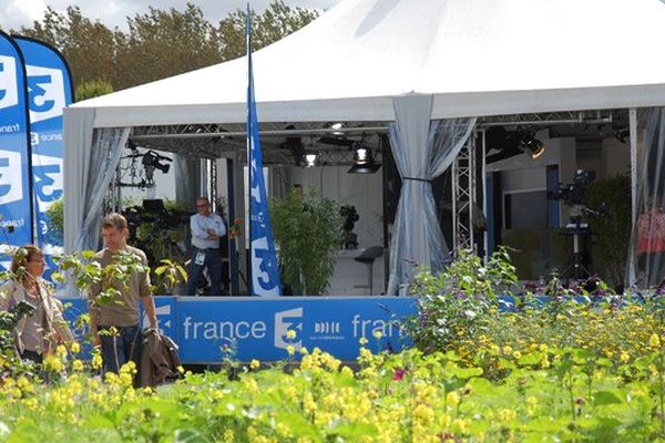 Le plateau de France 3 dans le village des Jeux Equestres Mondiaux 2014 à Caen (France)