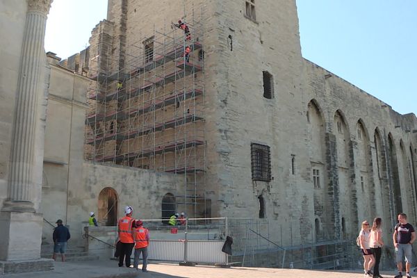 L'aile des Familiers et de la grande tour de la Campane sont concernés par ces travaux