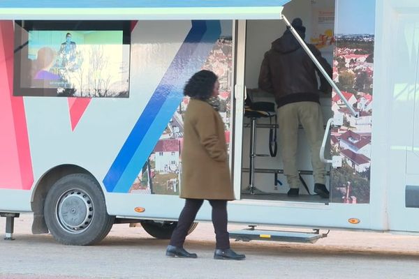 Le bus citoyen ouvre ses portes quatre jours par semaine