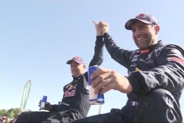 Stéphane Peterhansel (à d.) et son copilote Jean-Paul Cottret